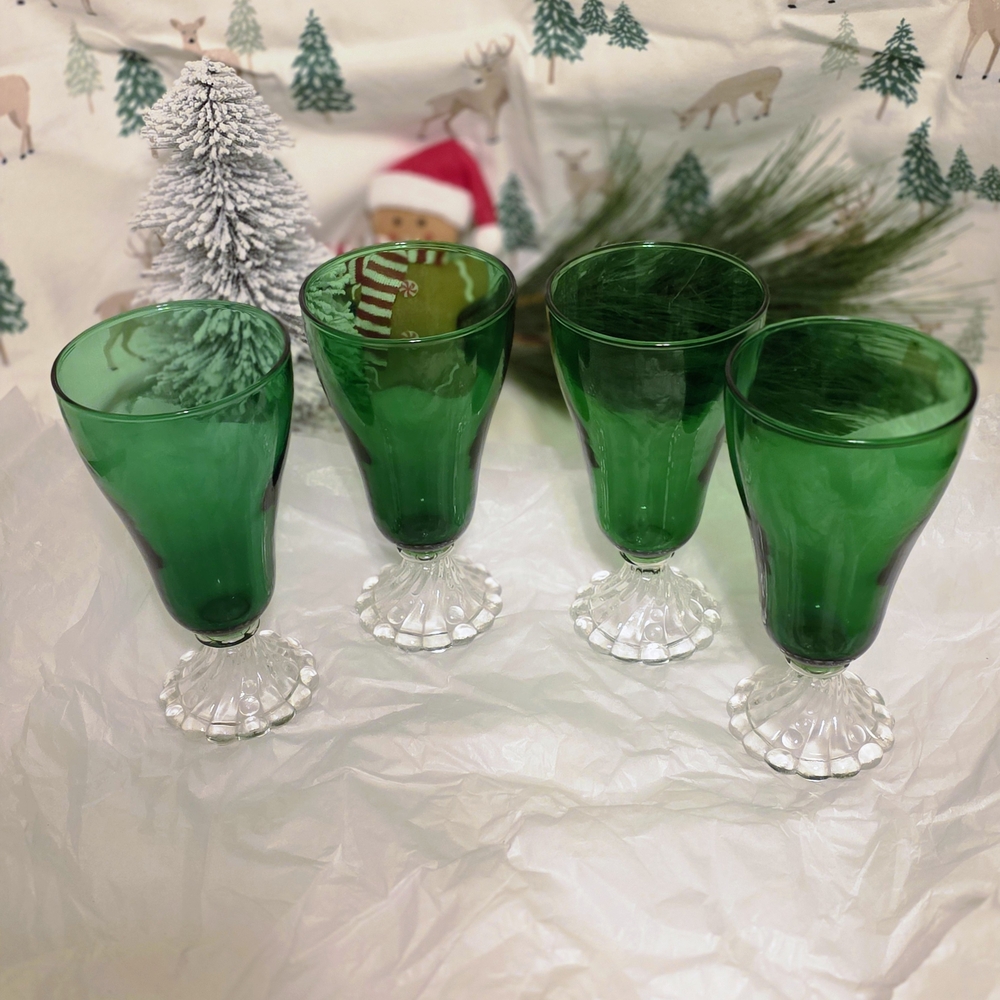 4 Anchor Hocking 6 5/8" Burple Green Glass Water Goblets